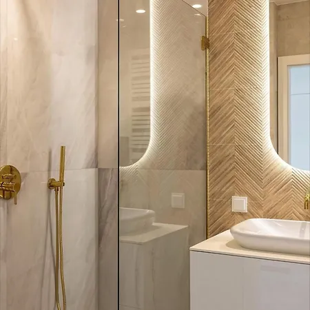 Hanza Tower Downtown 20 Pool & Jacussi شقة شتشيتسين
